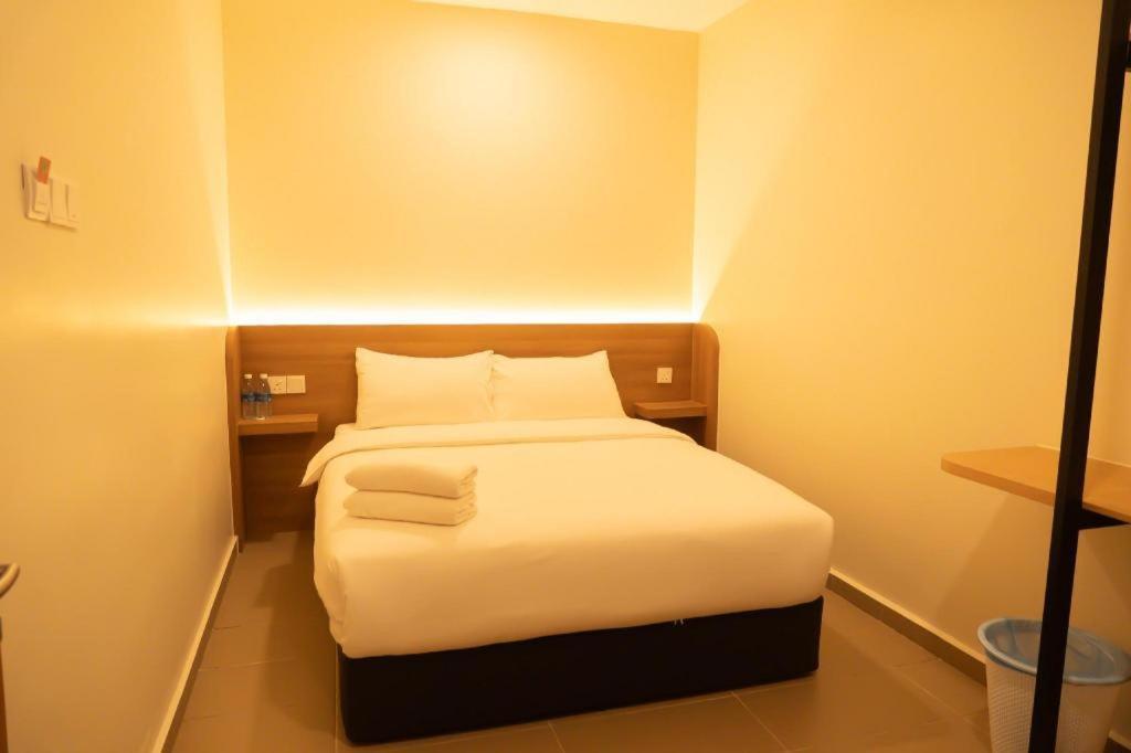 Hotel Sunsurya クラン エクステリア 写真